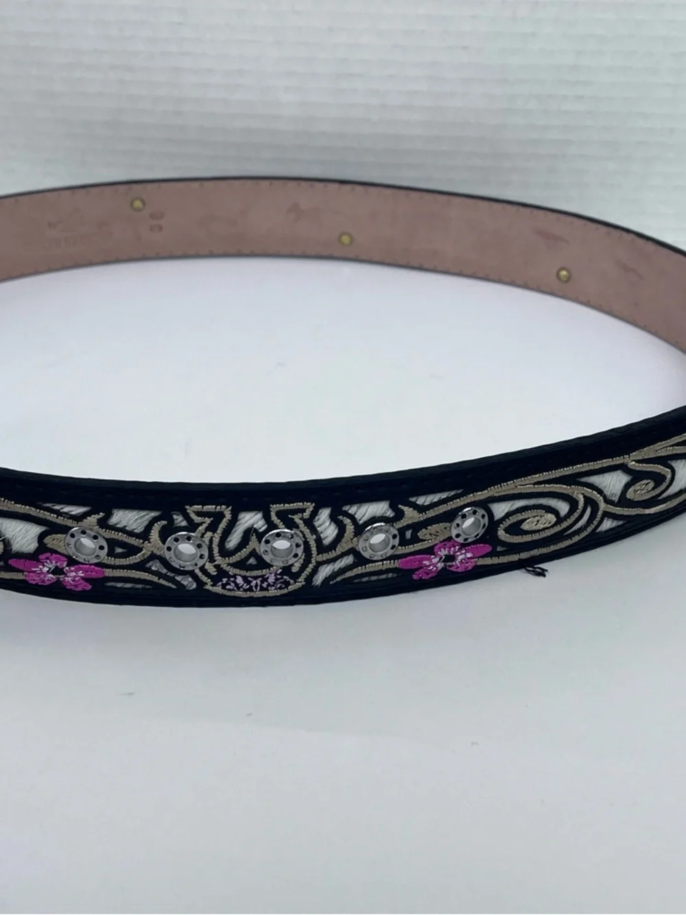 Women's Western Cowgirl Leather Belt withEmbroidered HorseShoe Floral Pattern 36